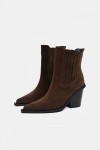 Dakota boots - chocolate suede