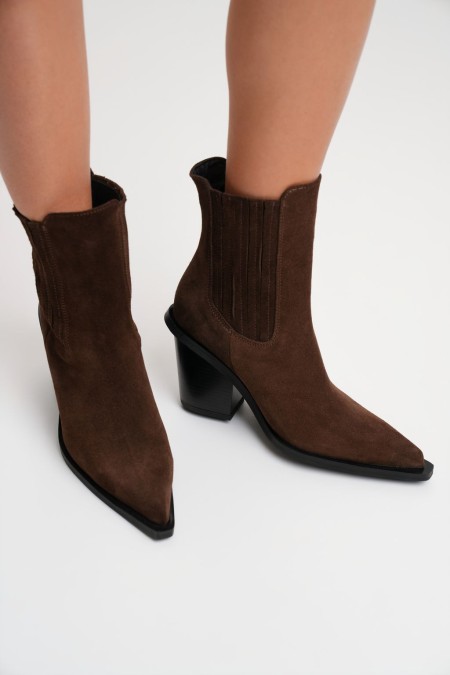 Dakota boots - chocolate suede