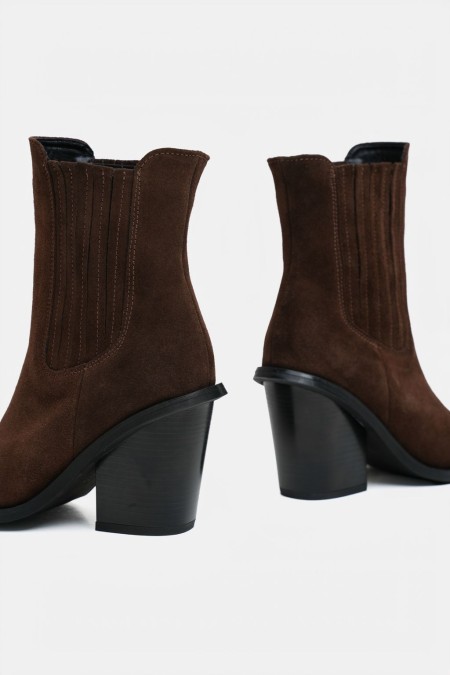 Dakota boots - chocolate suede