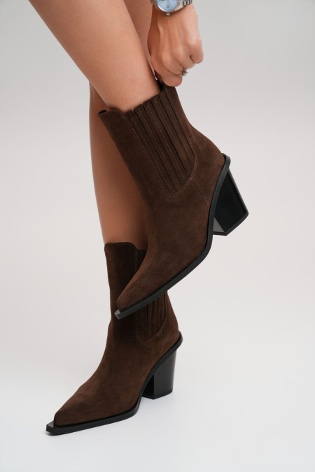 Dakota boots - chocolate suede
